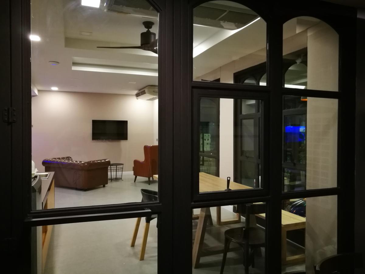 The Hubitat Hostel Ban Khlong Nang Li Exterior photo